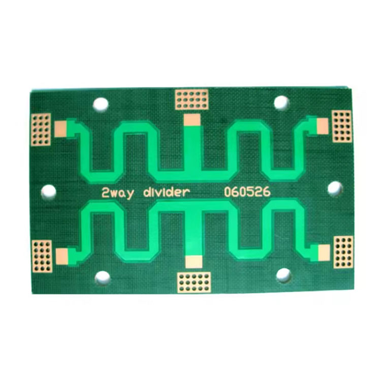 Halogen-free PCB